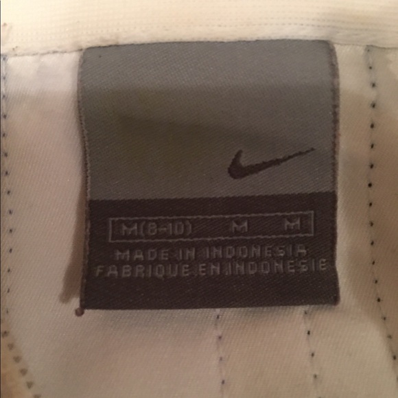 Nike Light Weight White and Blue Jacket - Picture 7 of 7